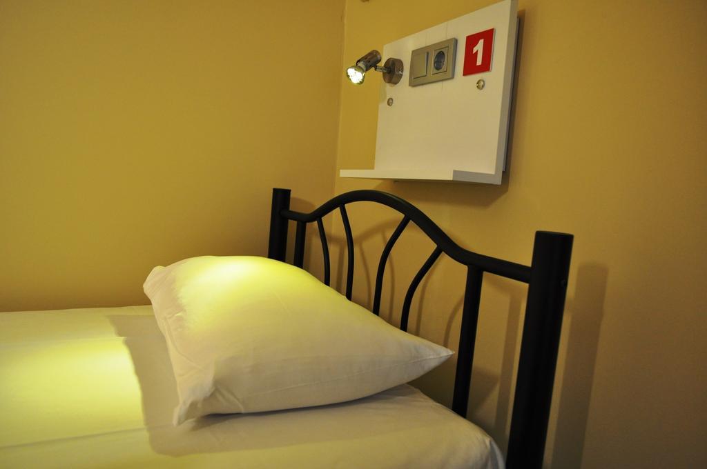 Bett im Frauenschlafsaal mit 6 Betten
